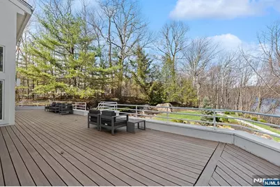817 W Shore Drive, Kinnelon, NJ 07405 - Photo 40