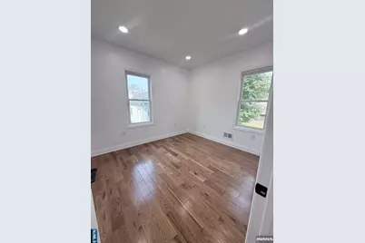 152 Washington Street, Lodi, NJ 07644 - Photo 6