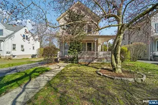 81 Park Ave, Allendale, NJ 07401 - Photo 2