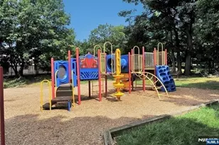 4 Horizon Rd, Fort Lee, NJ 07024 - Photo 28