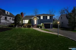 519 Summit St, Ridgewood, NJ 07450 - Photo 2