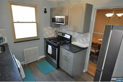 135 E Clinton 4A #4A, Bergenfield, NJ 07621 - Photo 6