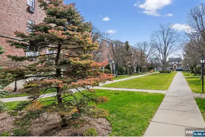 243 Johnson Avenue L4 #L4, Hackensack, NJ 07601 - Photo 22