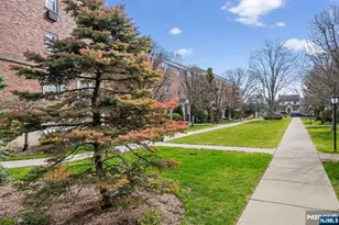 243 Johnson Ave L4, Hackensack, NJ 07601 - Photo 22