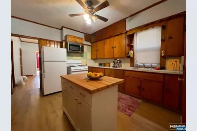 16 Ann Street 2 #2, Harrison, NJ 07029 - Photo 4