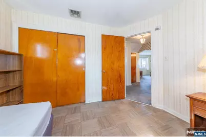 71 Hobart Avenue, Rutherford, NJ 07070 - Photo 18