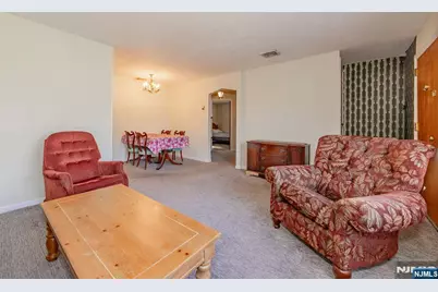 71 Hobart Avenue, Rutherford, NJ 07070 - Photo 4