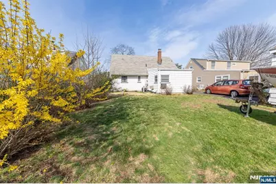 71 Hobart Avenue, Rutherford, NJ 07070 - Photo 22