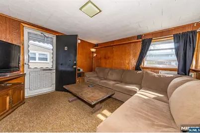 71 Hobart Avenue, Rutherford, NJ 07070 - Photo 12