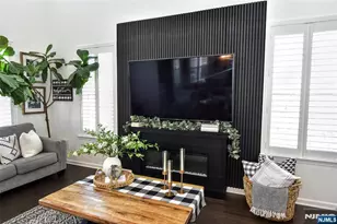 28 Autumn Way 72, Montvale, NJ 07645 - Photo 10