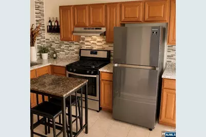 25 Holland Street, Newark, NJ 07103 - Photo 4