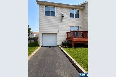 25 Holland Street, Newark, NJ 07103 - Photo 12