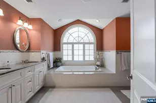 103 Ivy Ln, River Vale Township, NJ 07675 - Photo 32