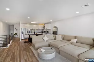 300 Gorge Road 36, Cliffside Park, NJ 07010 - Photo 2