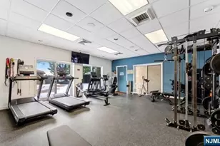 300 Gorge Road 36, Cliffside Park, NJ 07010 - Photo 18