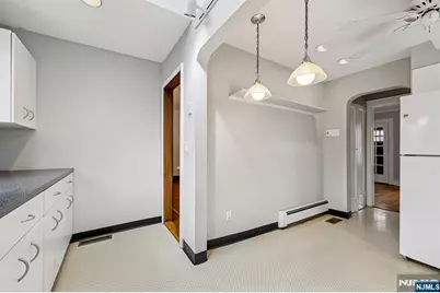 971 Garrison Avenue, Teaneck Township, NJ 07666 - Photo 12