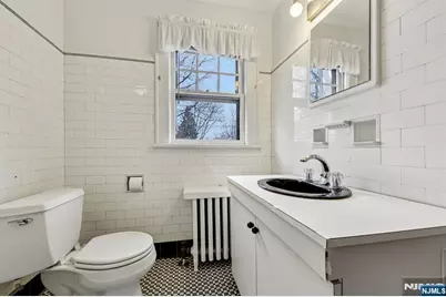 971 Garrison Avenue, Teaneck Township, NJ 07666 - Photo 30