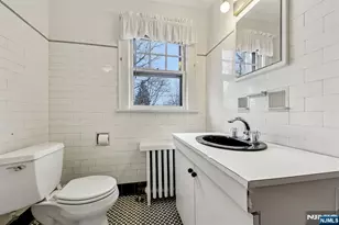 971 Garrison Ave, Teaneck Township, NJ 07666 - Photo 30