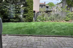 2411 6th Street B, Fort Lee, NJ 07024 - Photo 8