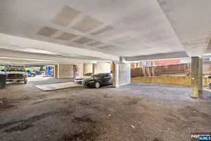 319 Gorge Road 6, Cliffside Park, NJ 07010 - Photo 24