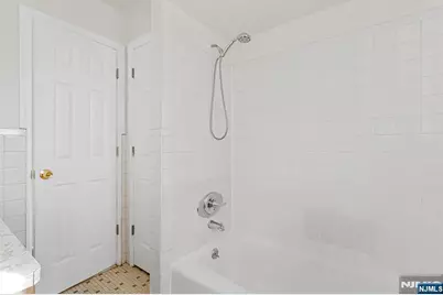 145 Arnot Street 4B #4B, Lodi, NJ 07644 - Photo 18