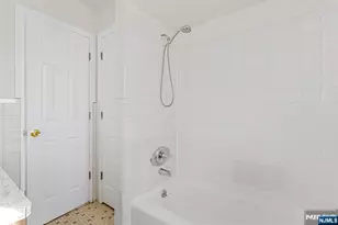 145 Arnot Street 4B, Lodi, NJ 07644 - Photo 18