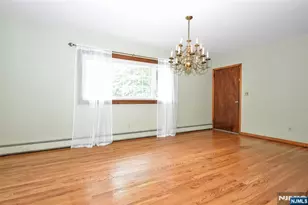 8 Royal Ave, Hawthorne, NJ 07506 - Photo 6