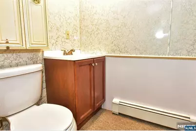 8 Royal Avenue, Hawthorne, NJ 07506 - Photo 30