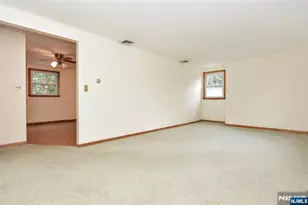 8 Royal Ave, Hawthorne, NJ 07506 - Photo 20