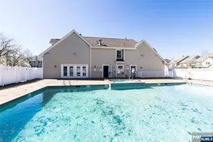 97 Winged Foot Dr 101, Livingston, NJ 07039 - Photo 36