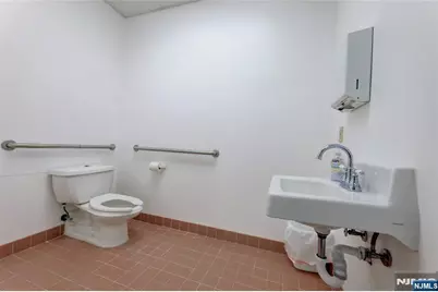 342 Hamburg Turnpike 108 #108, Wayne, NJ 07470 - Photo 18