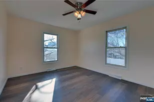 90 Dewey, Bloomfield, NJ 07003 - Photo 14