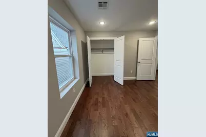 225 9th Street, Newark, NJ 07103 - Photo 10