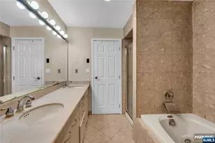 8C Cove Ln, North Bergen, NJ 07047 - Photo 14