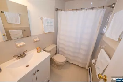 1146 Valley Road 2A #2A, Wayne, NJ 07470 - Photo 18