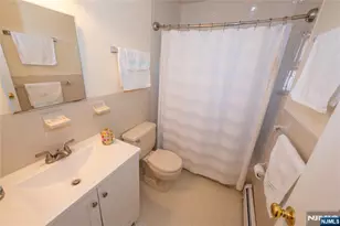 1146 Valley Road 2A, Wayne, NJ 07470 - Photo 18