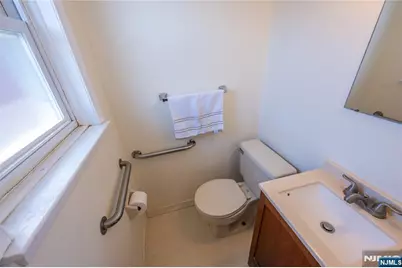 1146 Valley Road 2A #2A, Wayne, NJ 07470 - Photo 12