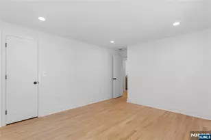 325 Hollywood Ave, Hillside, NJ 07205 - Photo 16