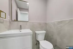 535 Orchard Ave, Palisades Park, NJ 07650 - Photo 10