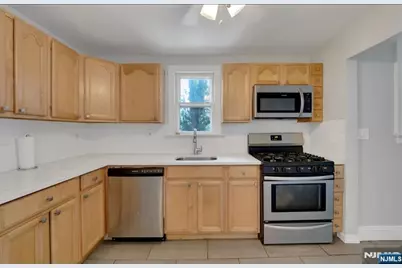 106 Broughton Avenue, Bloomfield, NJ 07003 - Photo 10