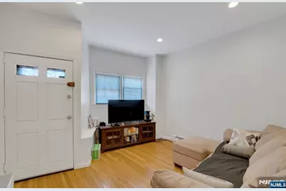 106 Broughton Avenue, Bloomfield, NJ 07003 - Photo 2