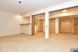 42 Bellgrove Dr, Mahwah, NJ 07430 - Photo 32