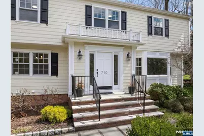 710 Tulip Place, River Vale Township, NJ 07675 - Photo 4