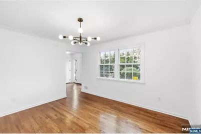 710 Tulip Place, River Vale Township, NJ 07675 - Photo 10