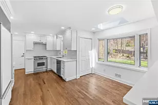 710 Tulip Pl, River Vale Township, NJ 07675 - Photo 12