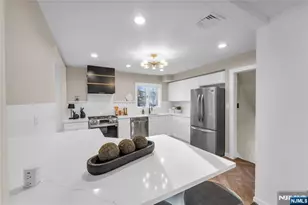 1011 Washington Ave, Old Tappan, NJ 07675 - Photo 10