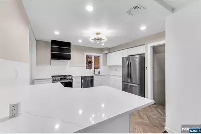 1011 Washington Avenue, Old Tappan, NJ 07675 - Photo 8