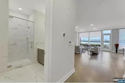 3 Somerset Lane 109 #109, Edgewater, NJ 07020 - Photo 2