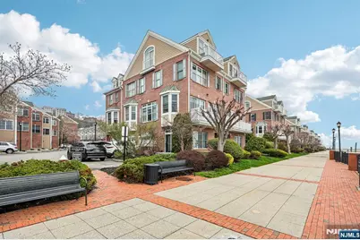 428 Newburgh Court, West New York, NJ 07093 - Photo 40