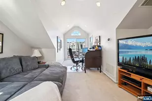 428 Newburgh Ct, West New York, NJ 07093 - Photo 28